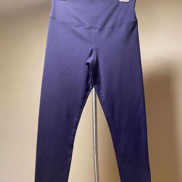 Yummie Tummie by Heather Thomson Leggings Nora Skimmer Midnight Navy Size Medium - Picture 2 of 4